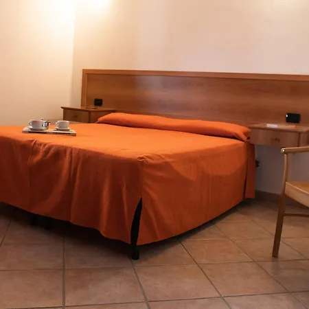 Idyllic Cala Viola T6 2 Bedapt Sleeps 6 דירה