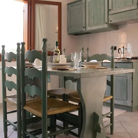 Idyllic Cala Viola T6 2 Bedapt Sleeps 6 Апартаменты *
