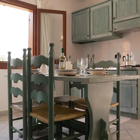 Idyllic Cala Viola T6 2 Bedapt Sleeps 6 Апартаменты Кала-Либеротто