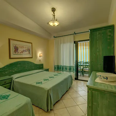 Idyllic Cala Viola T6 2 Bedapt Sleeps 6 *