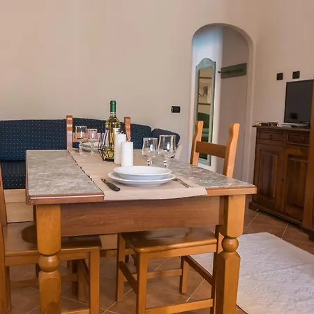Idyllic Cala Viola T6 2 Bedapt Sleeps 6