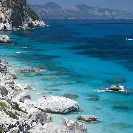 Idyllic Cala Viola T6 2 Bedapt Sleeps 6 * Кала-Либеротто