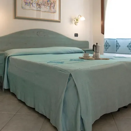 Idyllic Cala Viola T6 2 Bedapt Sleeps 6 Apartment