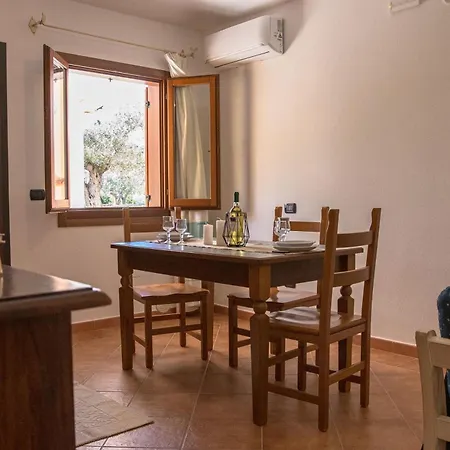 Idyllic Cala Viola T6 2 Bedapt Sleeps 6 Apartment Cala Liberotto