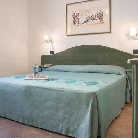 Idyllic Cala Viola T6 2 Bedapt Sleeps 6 Apartment