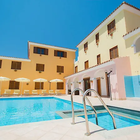 Apartment Idyllic Cala Viola T6 2 Bedapt Sleeps 6 Cala Liberotto