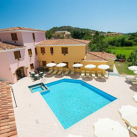 Idyllic Cala Viola T6 2 Bedapt Sleeps 6 * Cala Liberotto